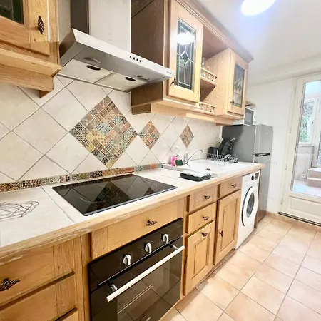 Cocon Au Coeur De Avec Cour - Centre Appartement