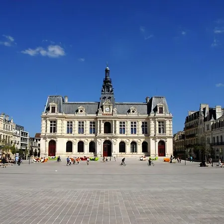 Appartement Cocon Au Coeur De Avec Cour - Centre *