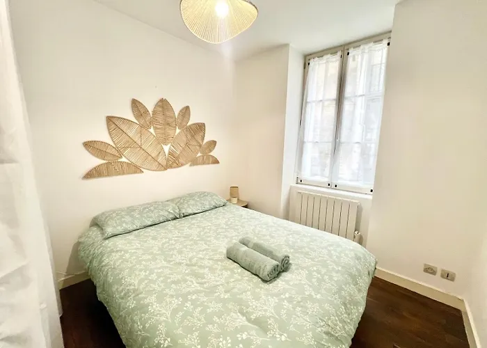 Appartement Cocon Au Coeur De Avec Cour - Centre *