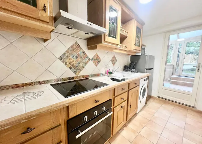 Cocon Au Coeur De Avec Cour - Centre Appartement